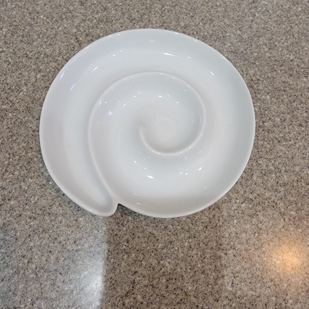 Crate&Barrel Swirl Porcelain Tray
